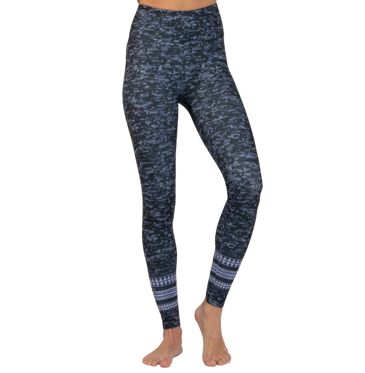 leggings_texture_model_front_web2500.jpg Yoga Leggings TEXTURE – Bild 1