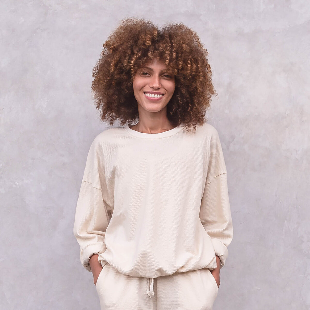 sweater_chiara_waffle_nature_front_web2000.jpg SWEATER CHIARA | NATURE WAFFLE – Bild 1
