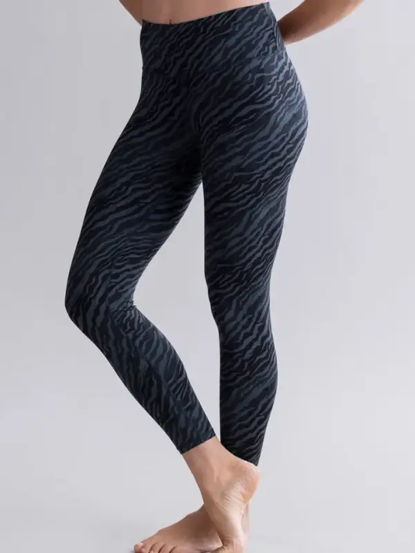cropped leggings wave